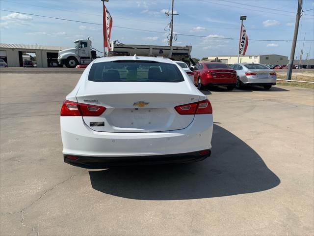 Chevrolet Malibu  2017