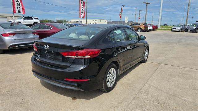 Hyundai Elantra  2018