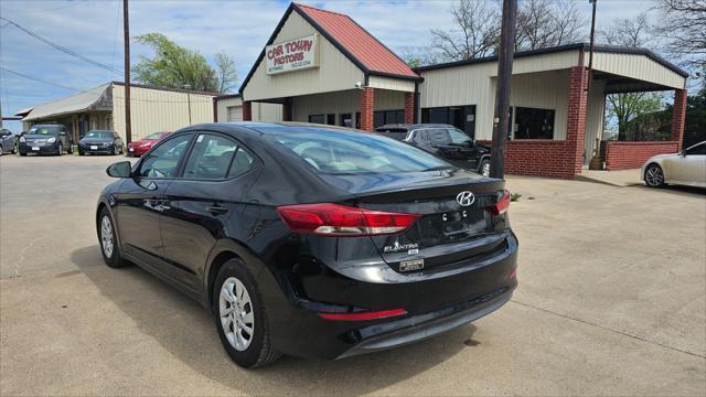 Hyundai Elantra  2018