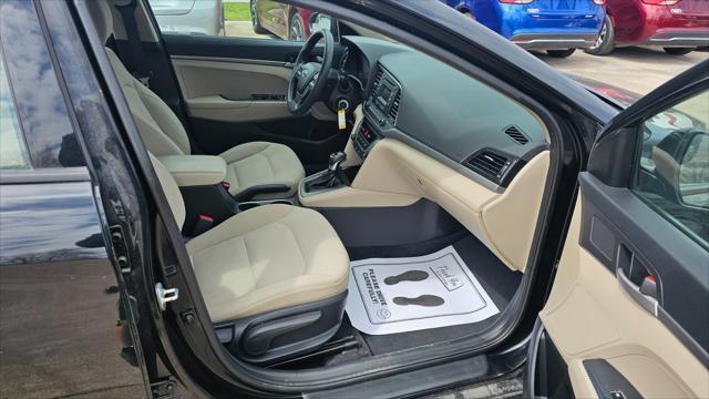 Hyundai Elantra  2018