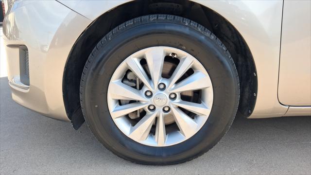 Kia Sedona  2015
