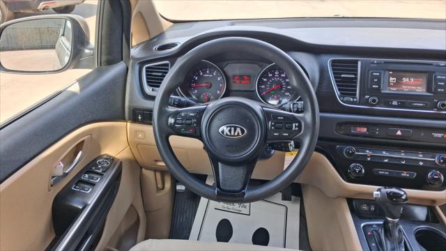 Kia Sedona  2015