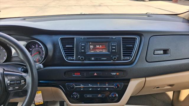 Kia Sedona  2015