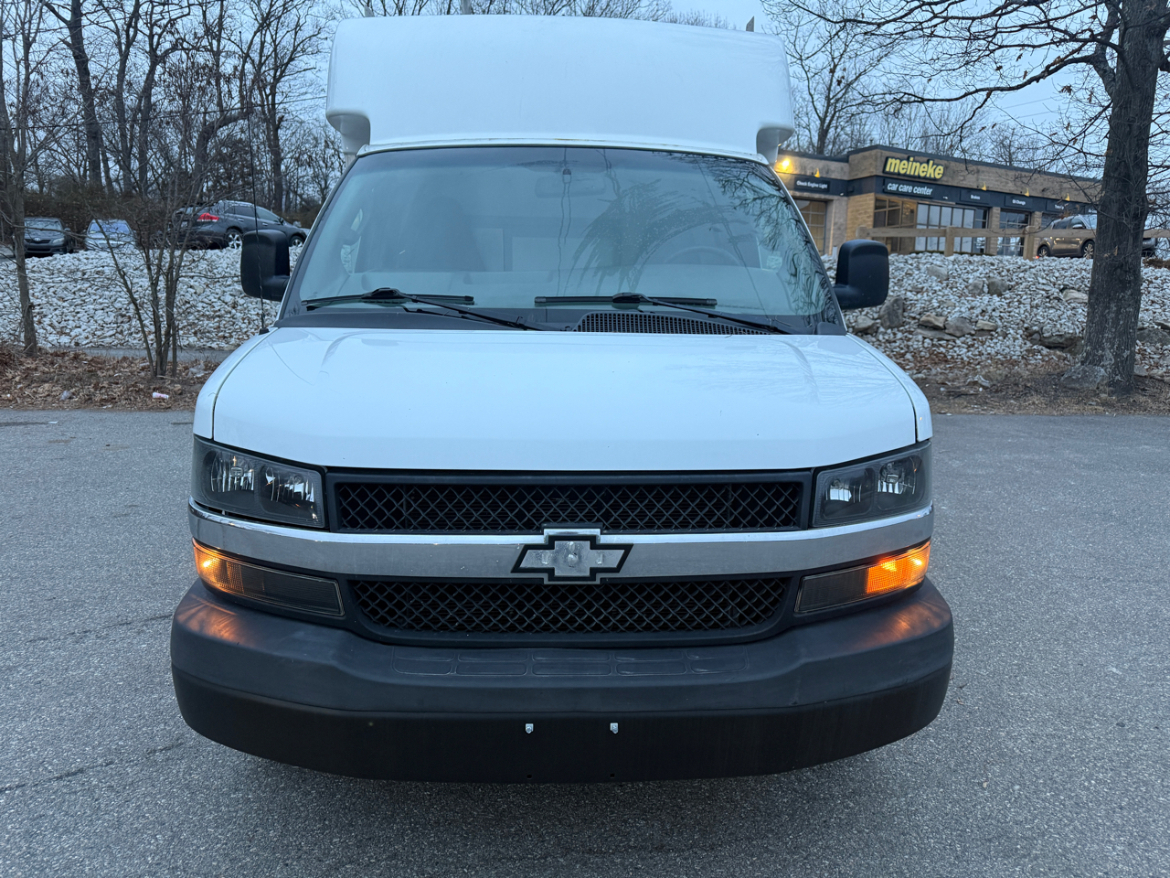 Chevrolet Express G3500 139" 2020