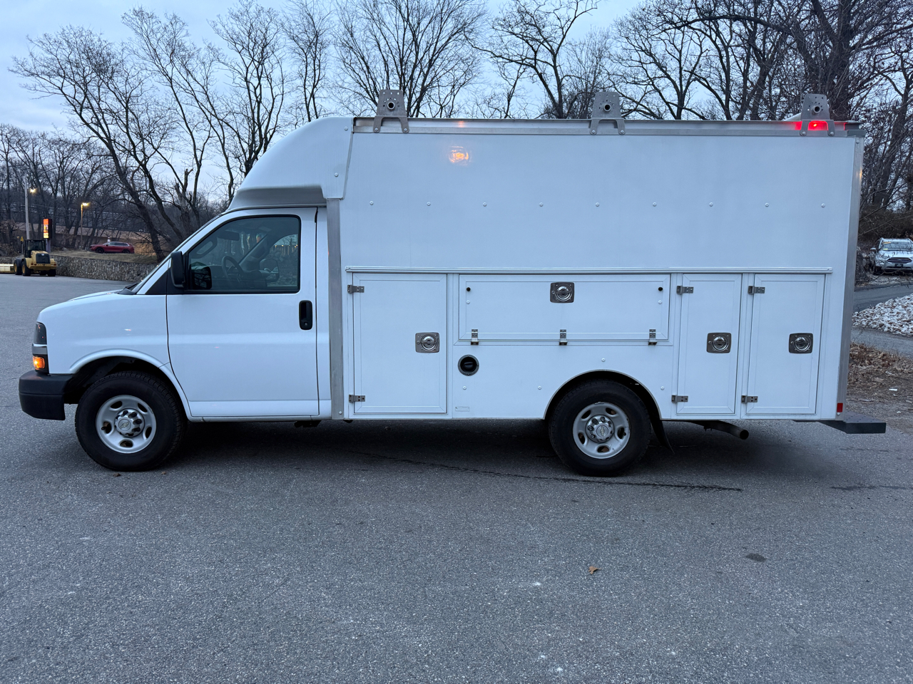 Chevrolet Express G3500 139" 2020