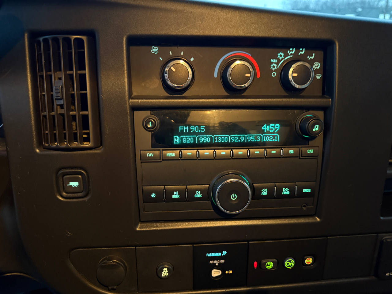 Chevrolet Express G3500 139" 2020