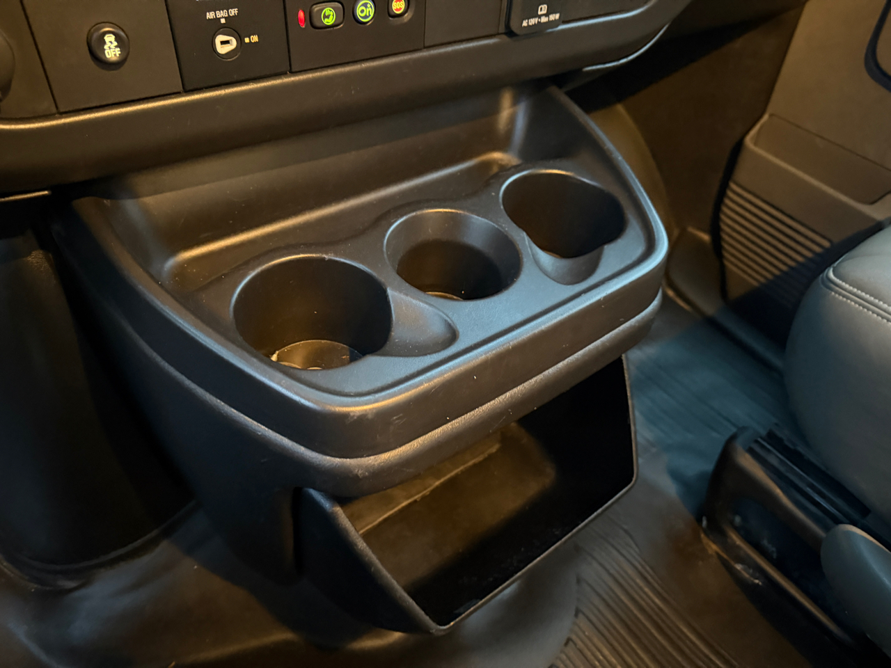 Chevrolet Express G3500 139" 2020