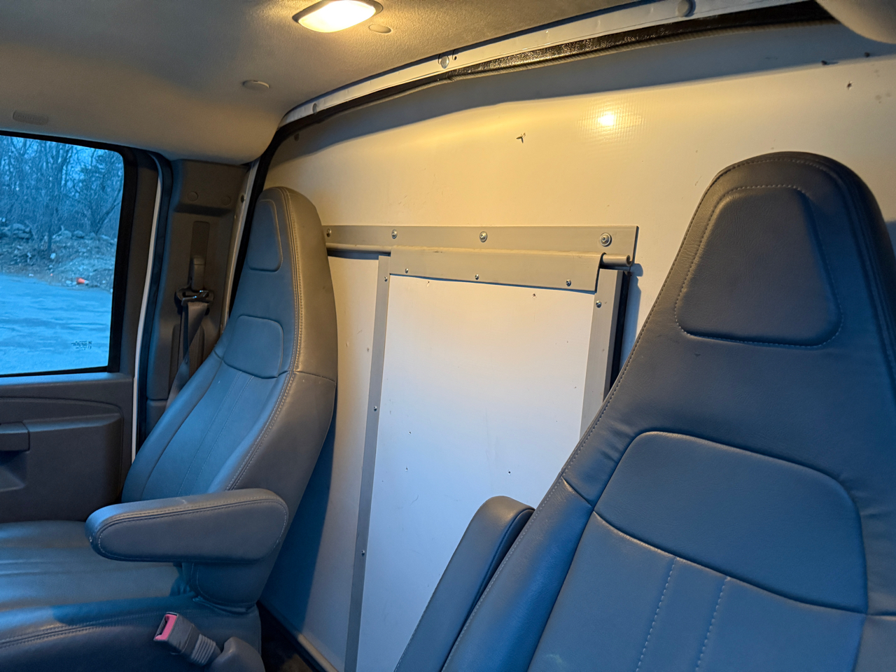 Chevrolet Express G3500 139" 2020