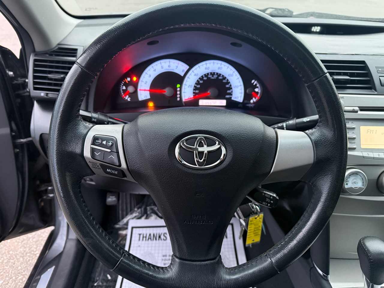 Toyota Camry SE 6-Spd AT 2011