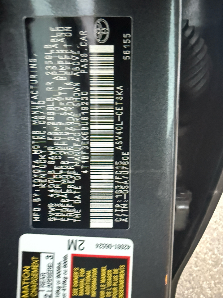 Toyota Camry SE 6-Spd AT 2011