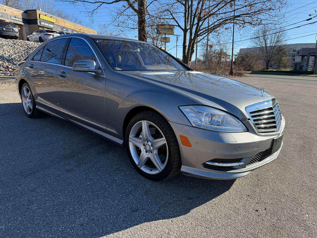 Mercedes-Benz S-Class S550 4-MATIC 2010