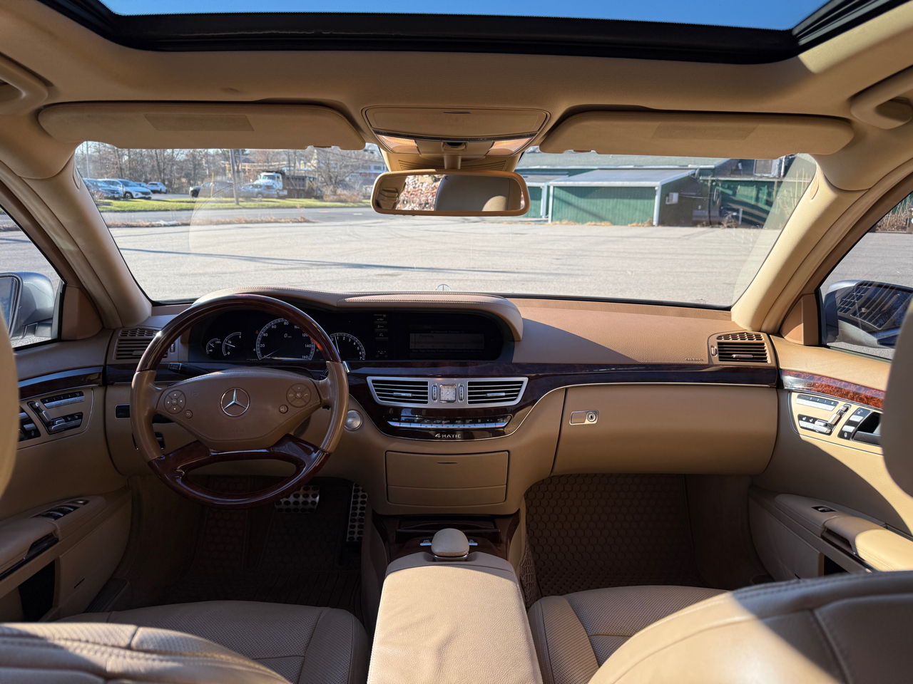 2010 Mercedes Benz S 550 4MATIC photo 4