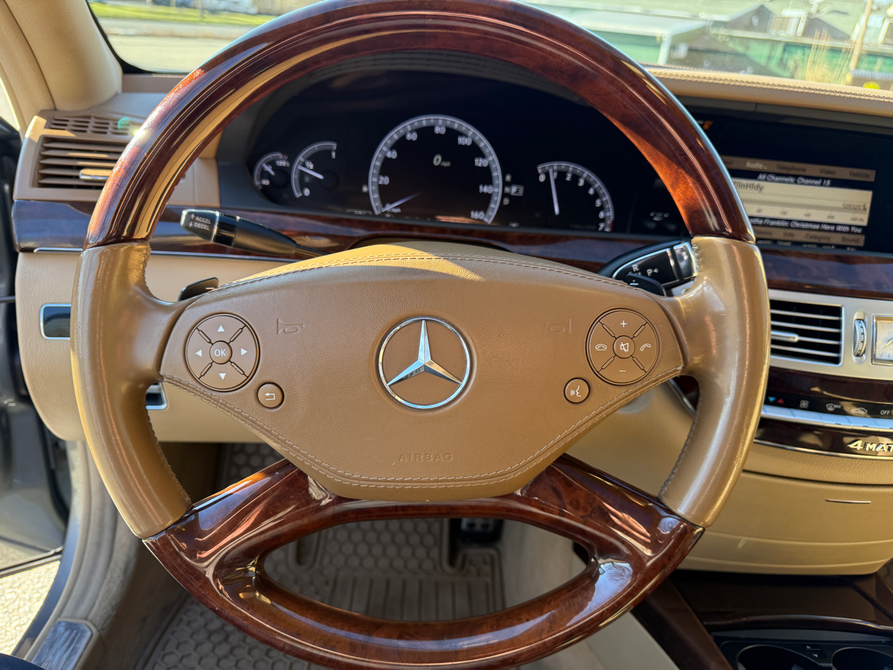 Mercedes-Benz S-Class S550 4-MATIC 2010