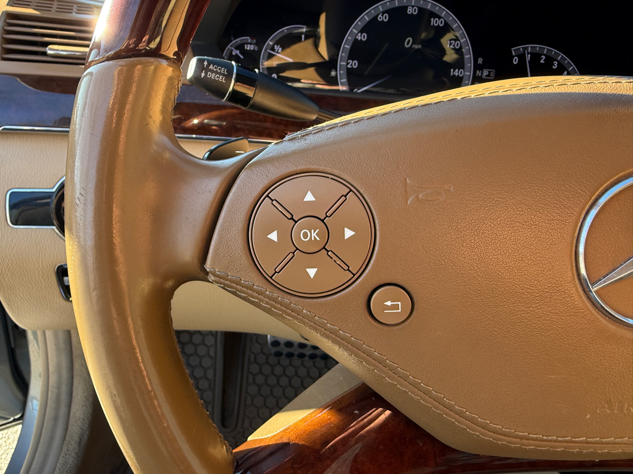 Mercedes-Benz S-Class S550 4-MATIC 2010