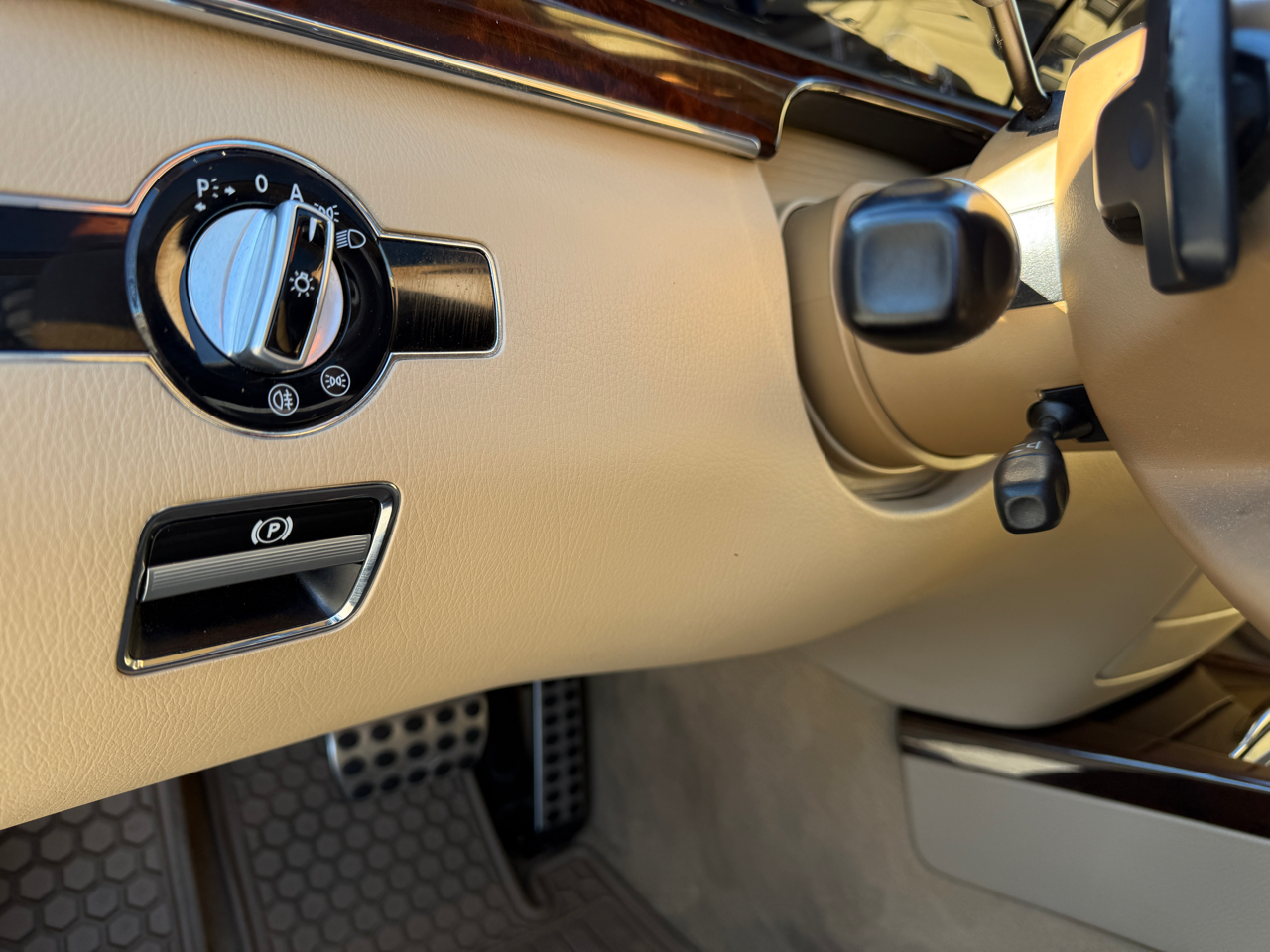 Mercedes-Benz S-Class S550 4-MATIC 2010