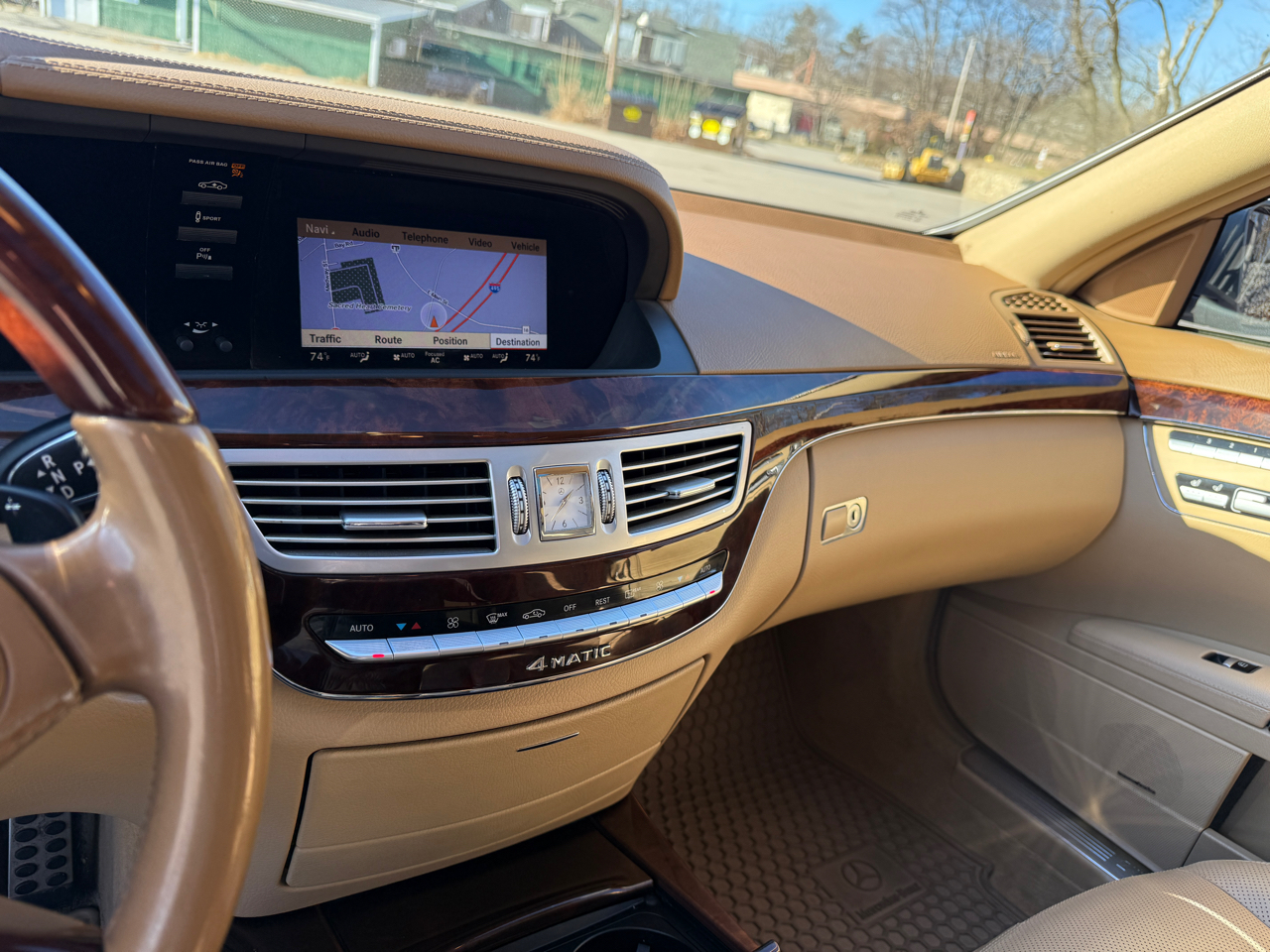 Mercedes-Benz S-Class S550 4-MATIC 2010