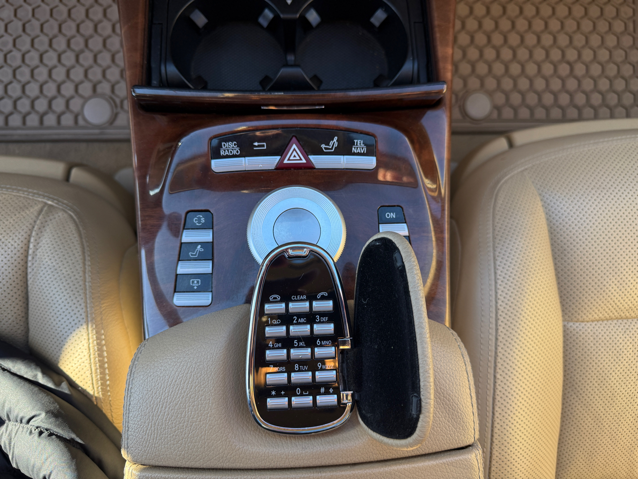 Mercedes-Benz S-Class S550 4-MATIC 2010