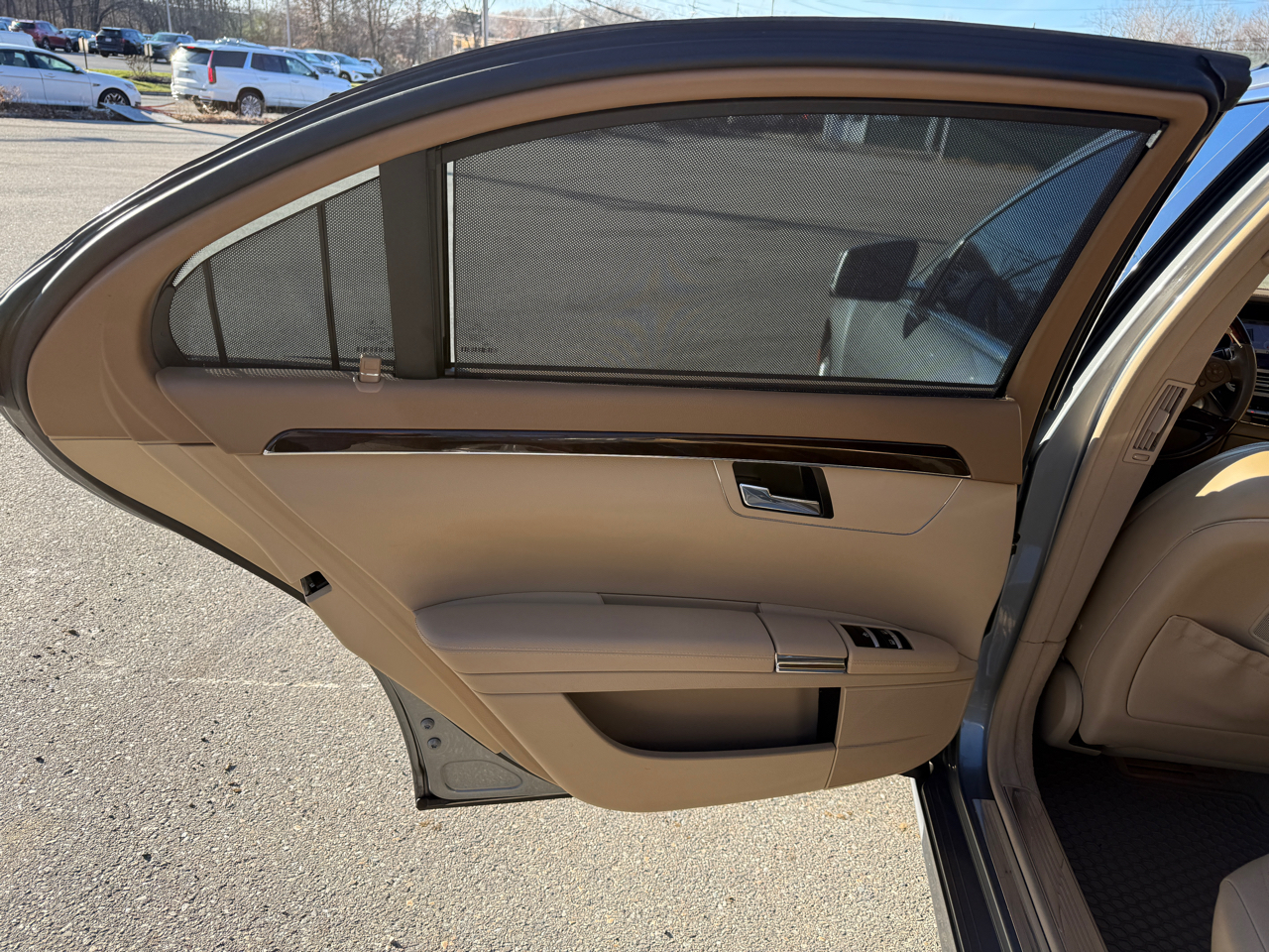 Mercedes-Benz S-Class S550 4-MATIC 2010