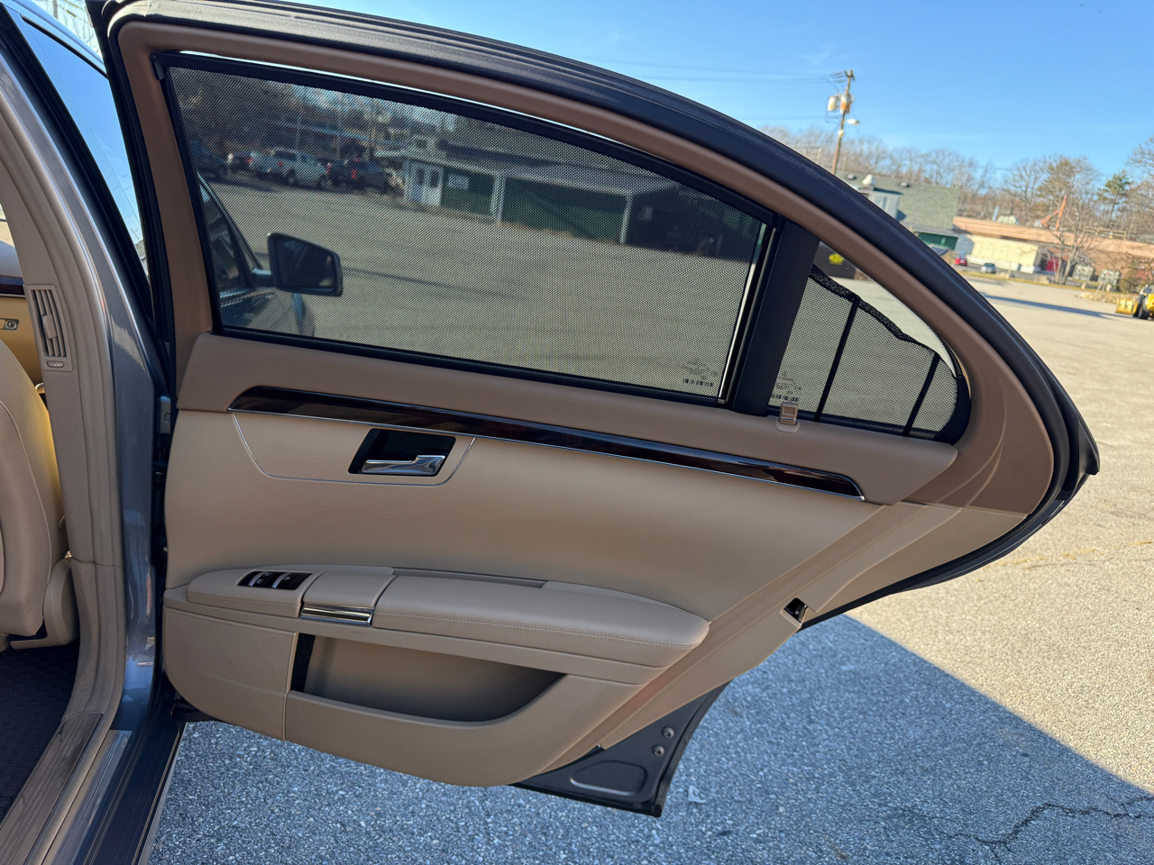 Mercedes-Benz S-Class S550 4-MATIC 2010