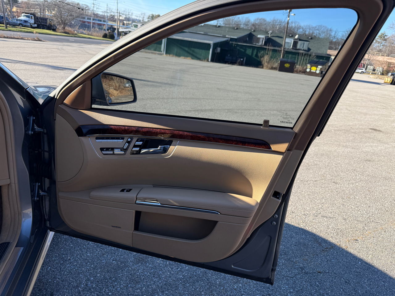 Mercedes-Benz S-Class S550 4-MATIC 2010