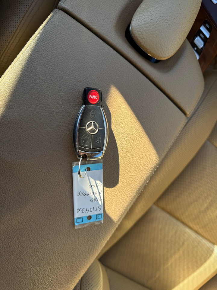 Mercedes-Benz S-Class S550 4-MATIC 2010