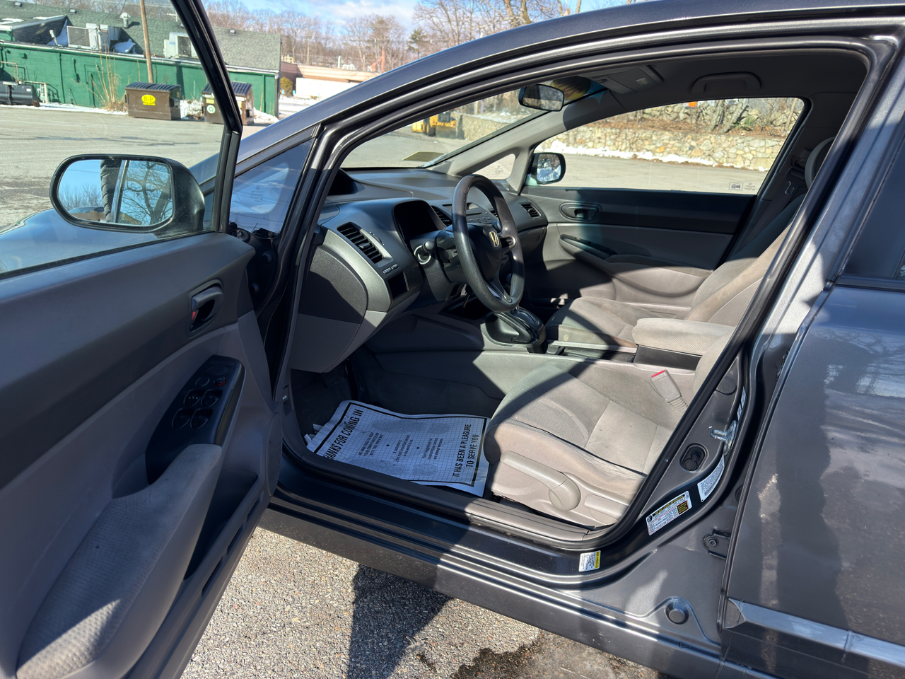 Honda Civic DX-VP Sedan 5-Speed AT 2010