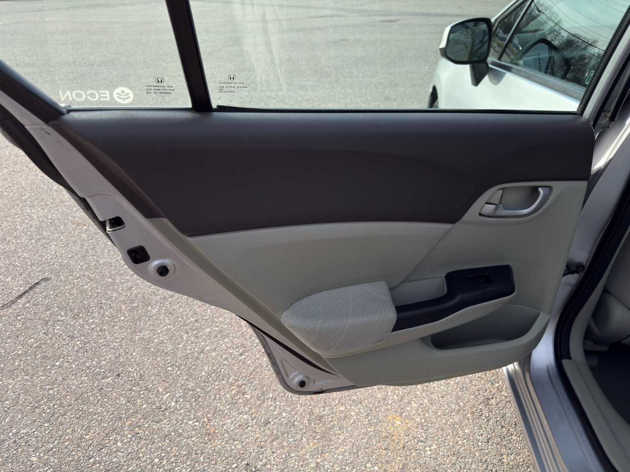 Honda Civic LX Sedan 5-Speed MT 2012