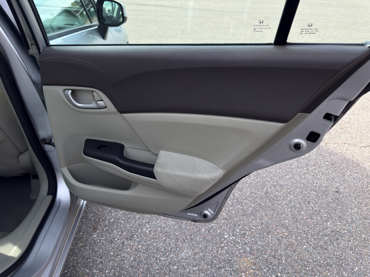 Honda Civic LX Sedan 5-Speed MT 2012