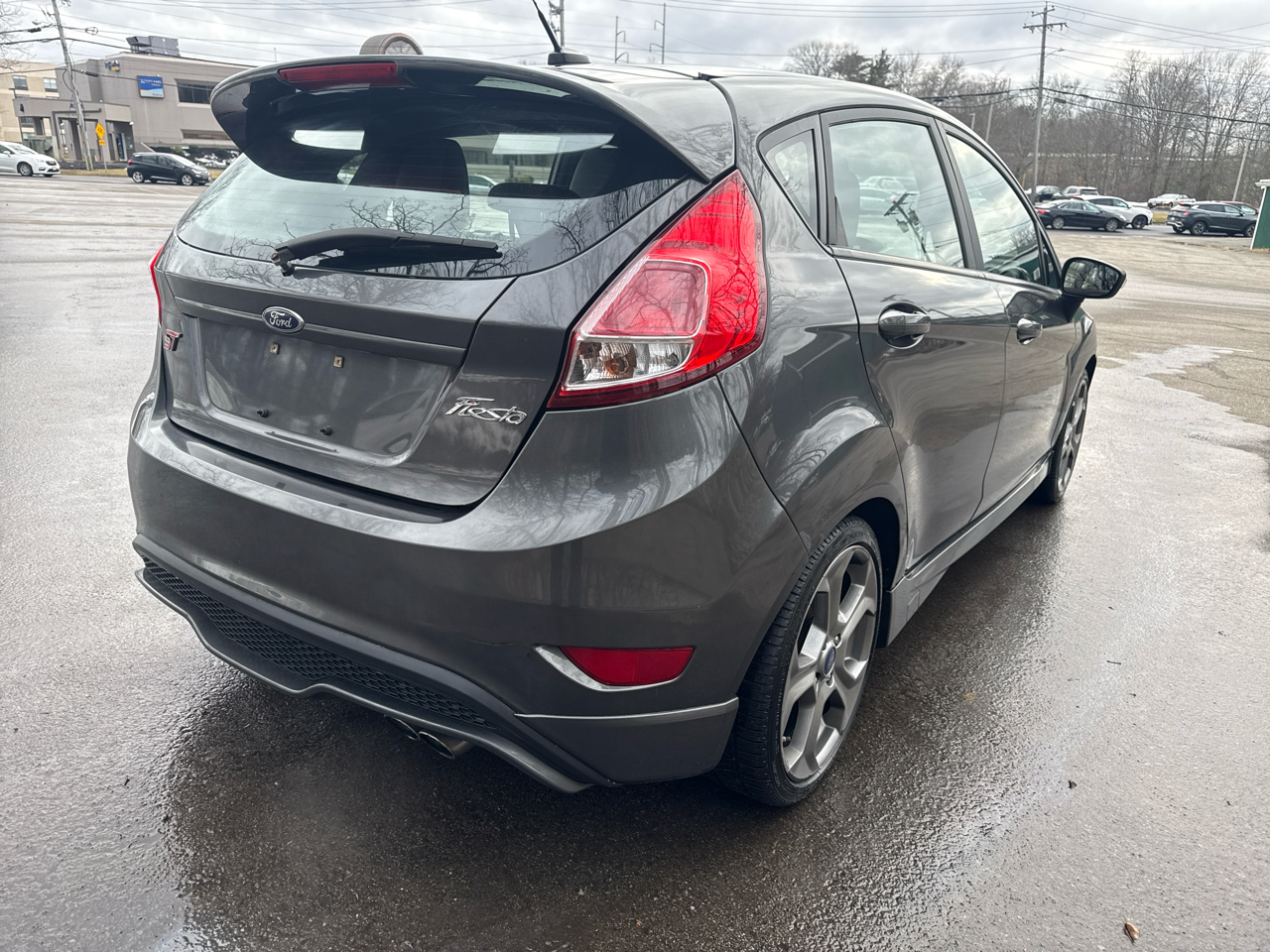 Ford Focus SE Hatch 2013