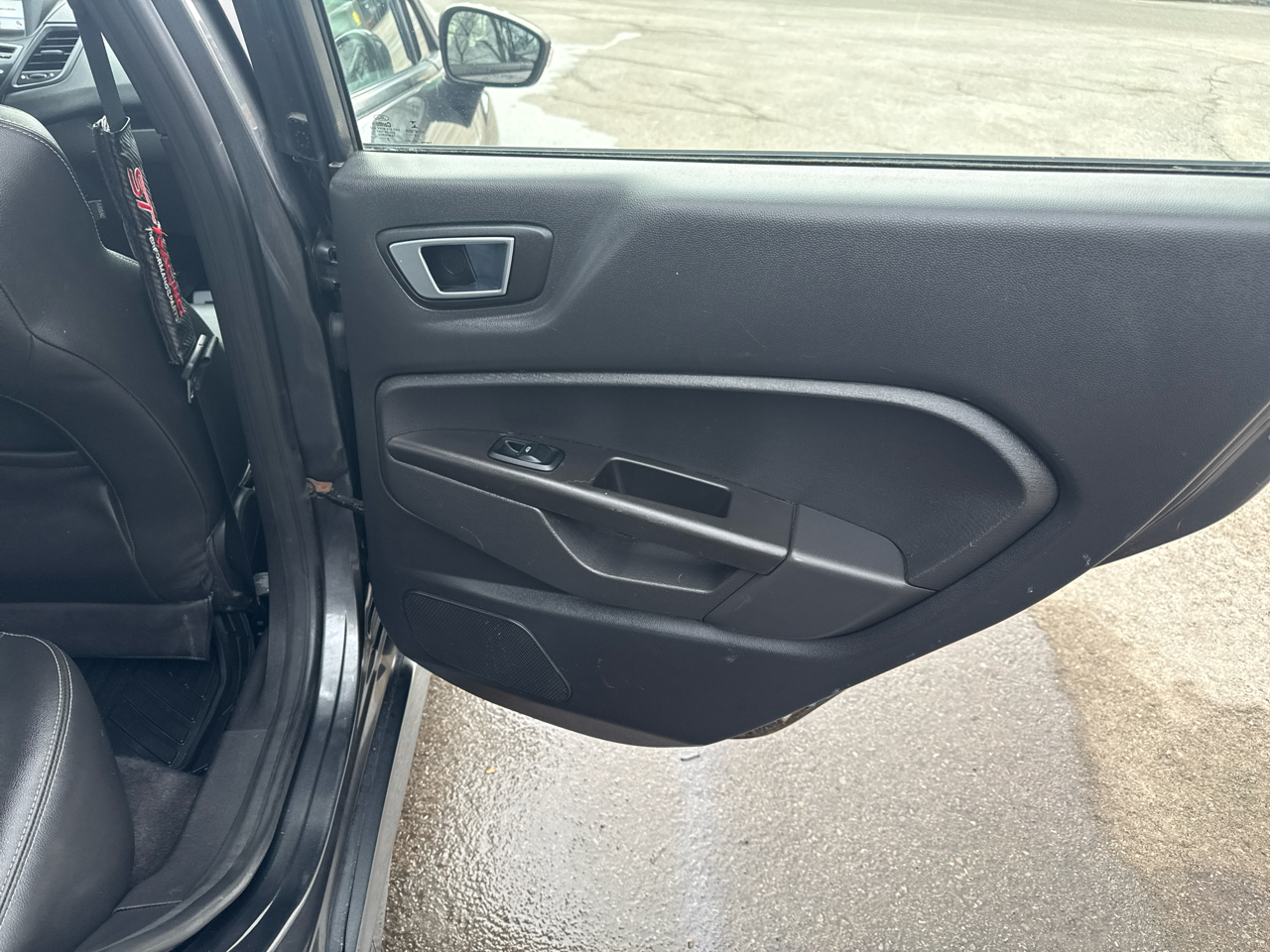 Ford Focus SE Hatch 2013