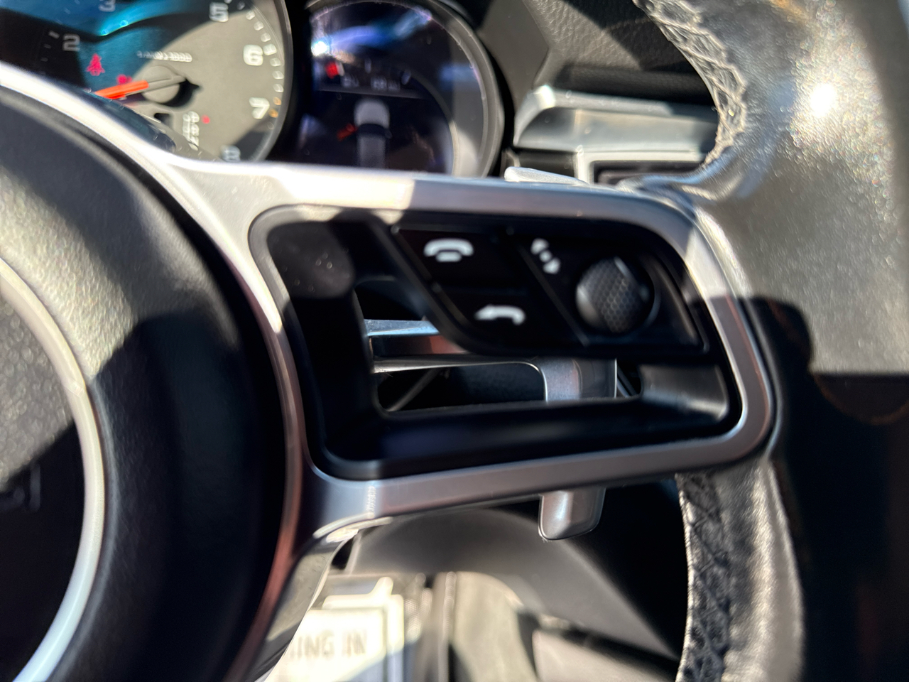 Porsche Macan AWD 4dr Turbo 2017