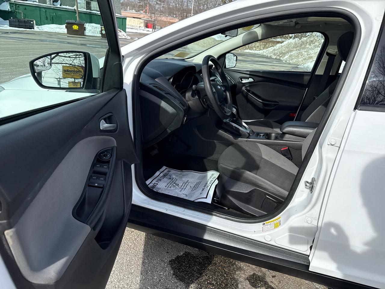 Ford Focus SE Hatch 2013