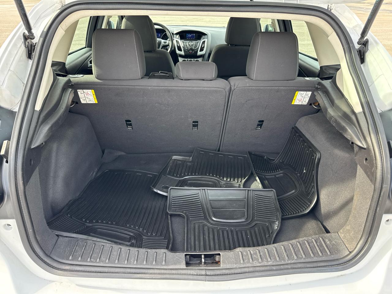 Ford Focus SE Hatch 2013