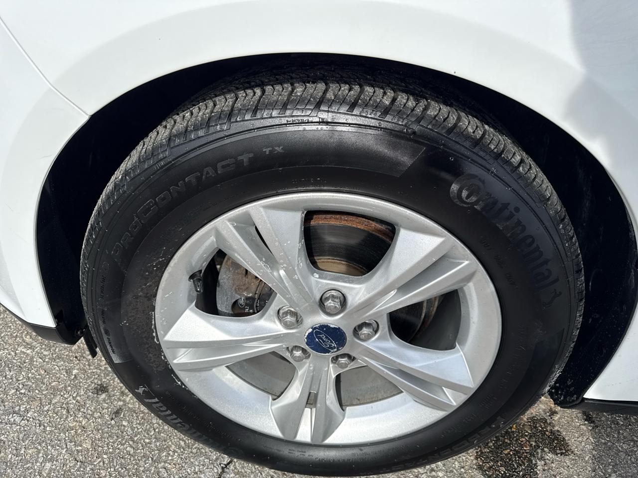 Ford Focus SE Hatch 2013