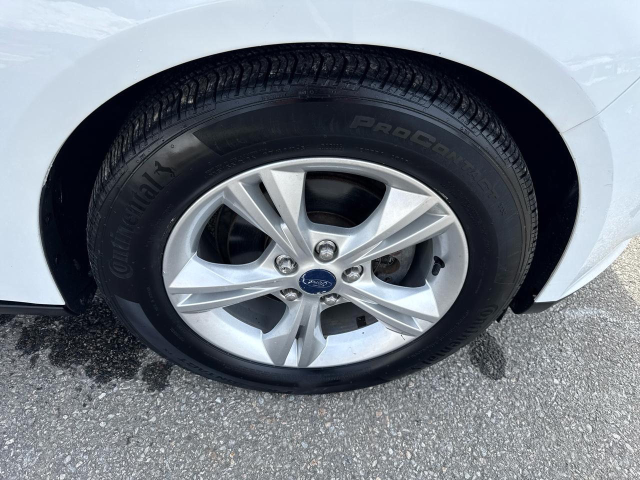 Ford Focus SE Hatch 2013