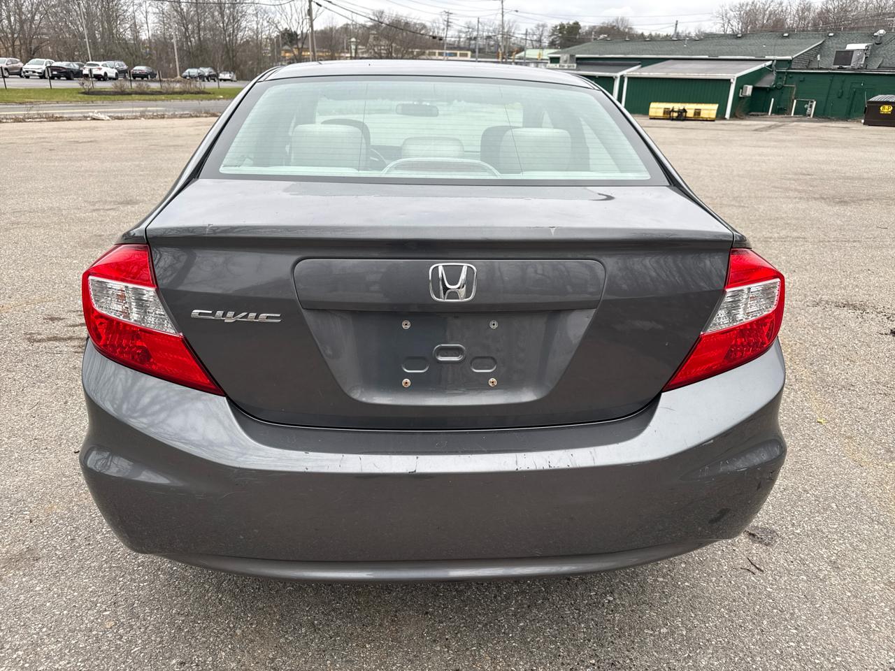 Honda Civic LX Sedan 5-Speed MT 2012