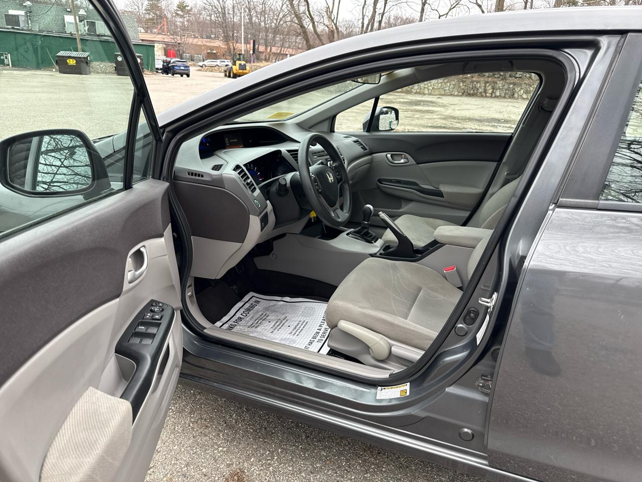 Honda Civic LX Sedan 5-Speed MT 2012