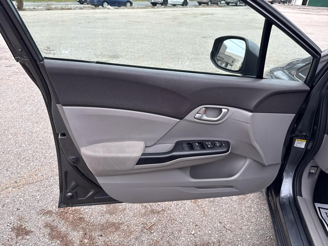 Honda Civic LX Sedan 5-Speed MT 2012