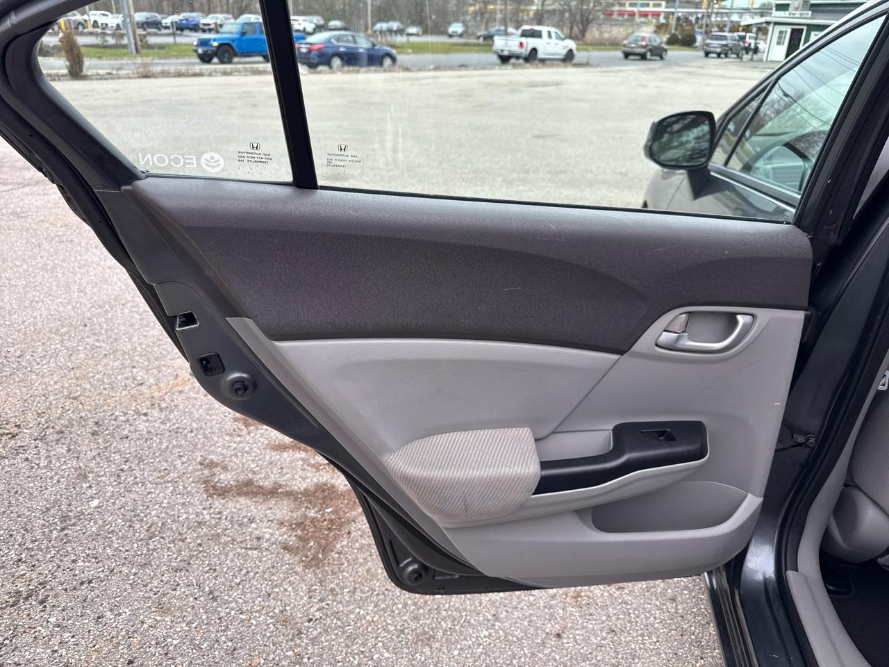 Honda Civic LX Sedan 5-Speed MT 2012