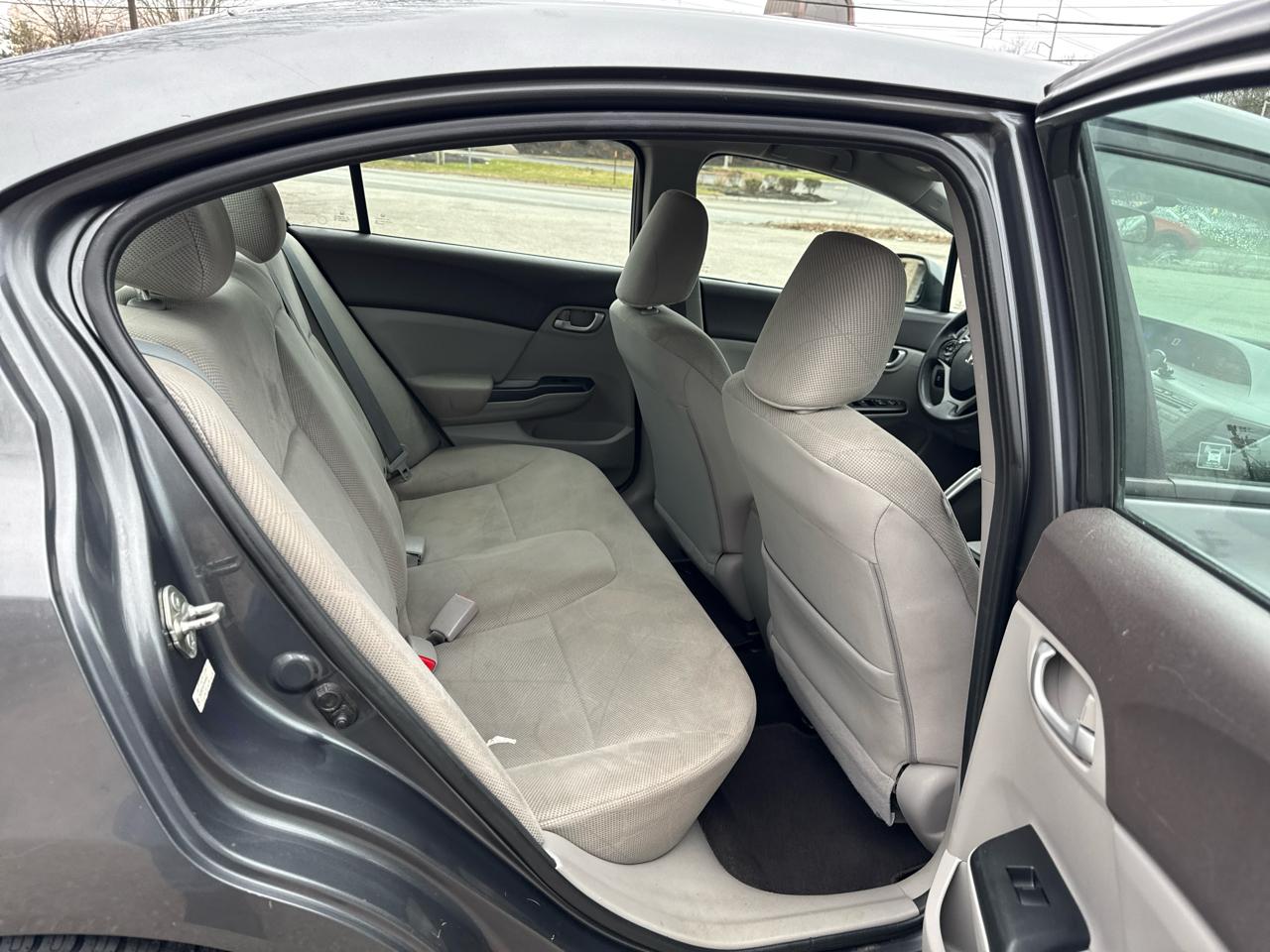 Honda Civic LX Sedan 5-Speed MT 2012