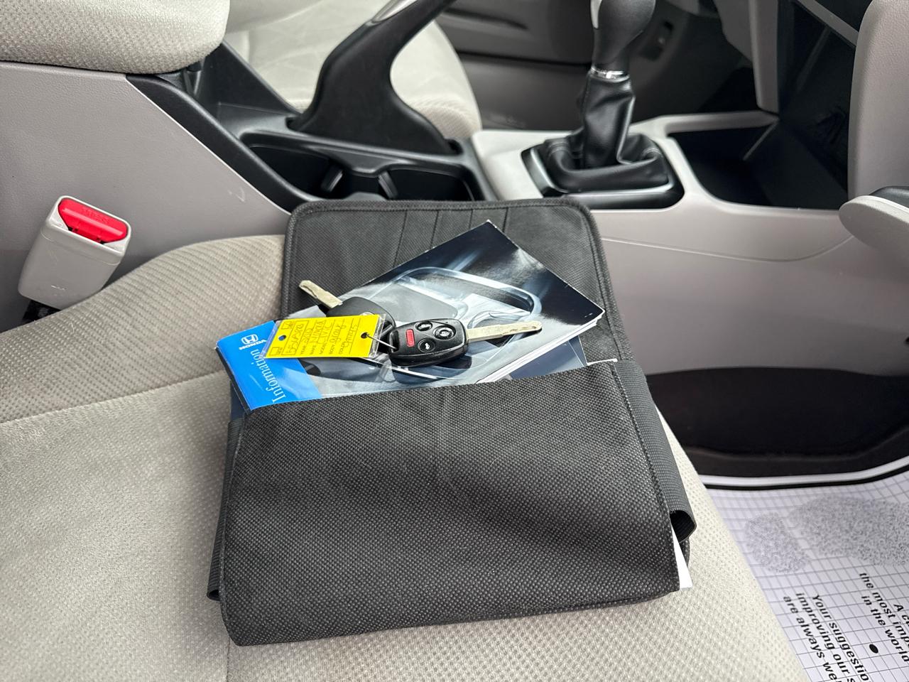 Honda Civic LX Sedan 5-Speed MT 2012