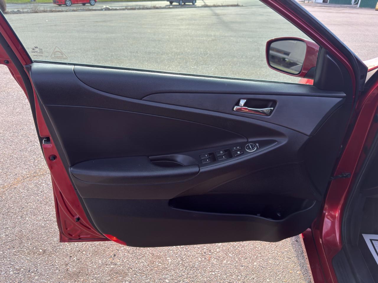 Hyundai Sonata Limited Auto 2013