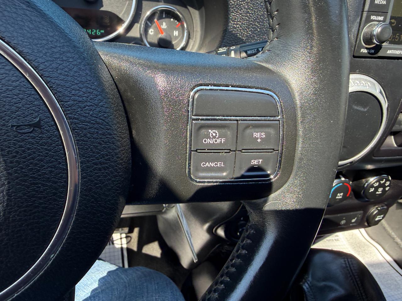 Jeep Wrangler Unlimited Sahara 4WD 2015