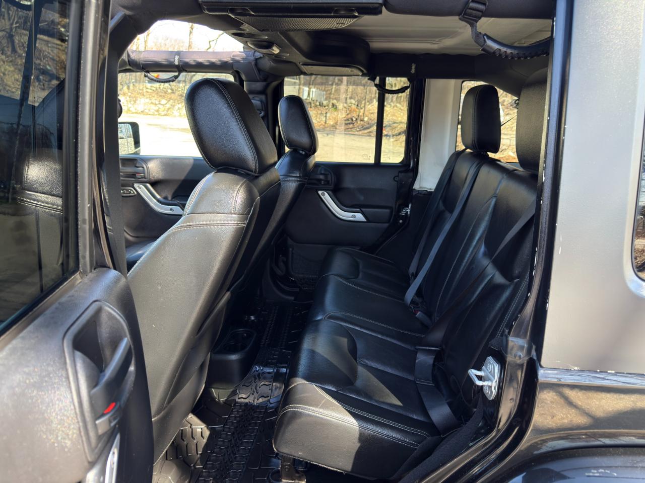 Jeep Wrangler Unlimited Sahara 4WD 2015