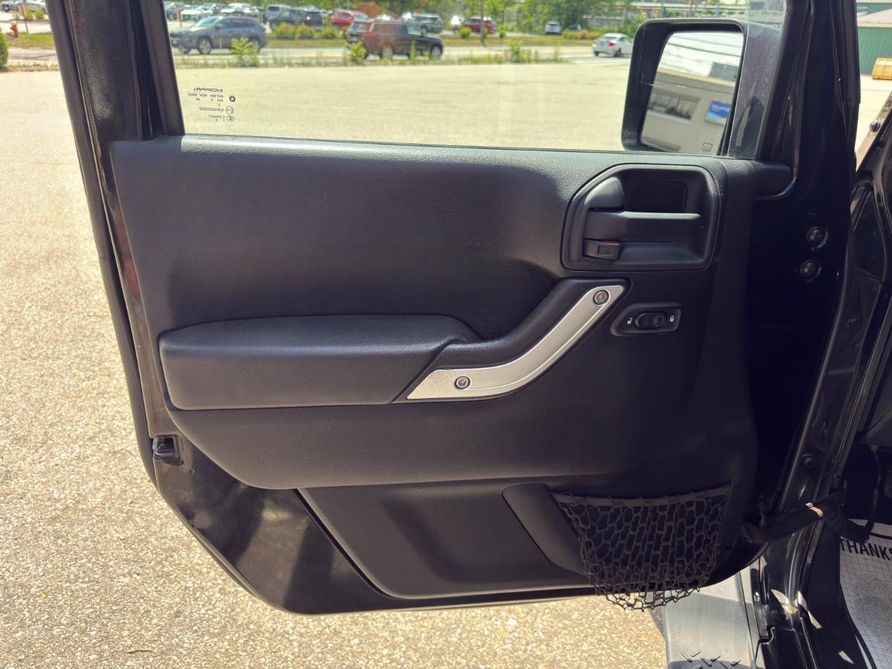 Jeep Wrangler Unlimited Sahara 4WD 2015