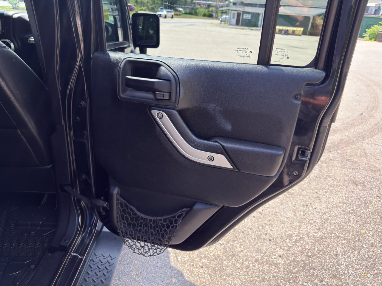 Jeep Wrangler Unlimited Sahara 4WD 2015