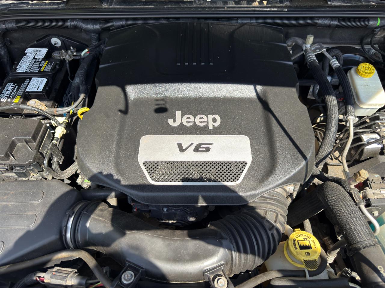 Jeep Wrangler Unlimited Sahara 4WD 2015