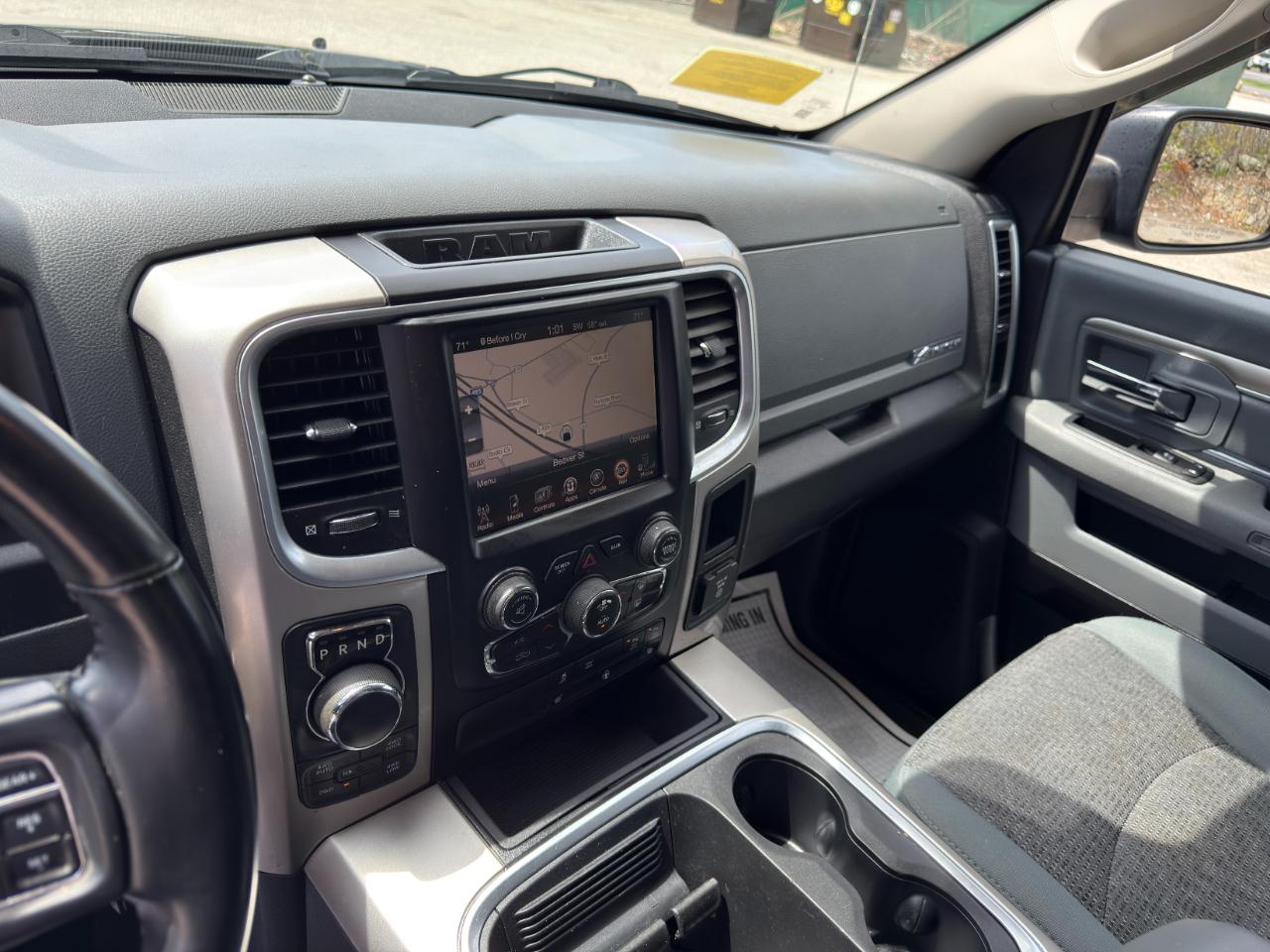 RAM 1500 Big Horn Crew Cab 4WD 2016