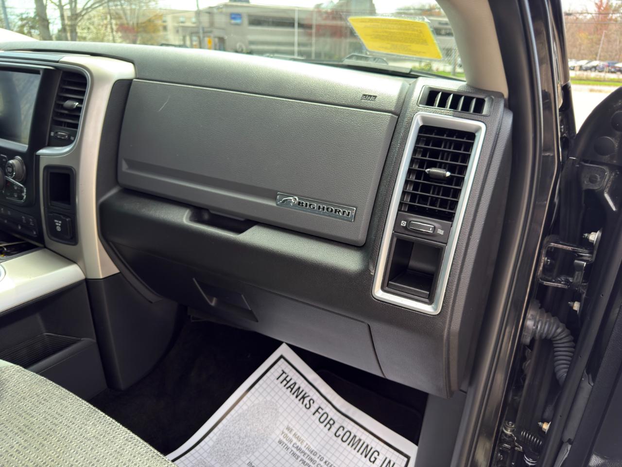 RAM 1500 Big Horn Crew Cab 4WD 2016