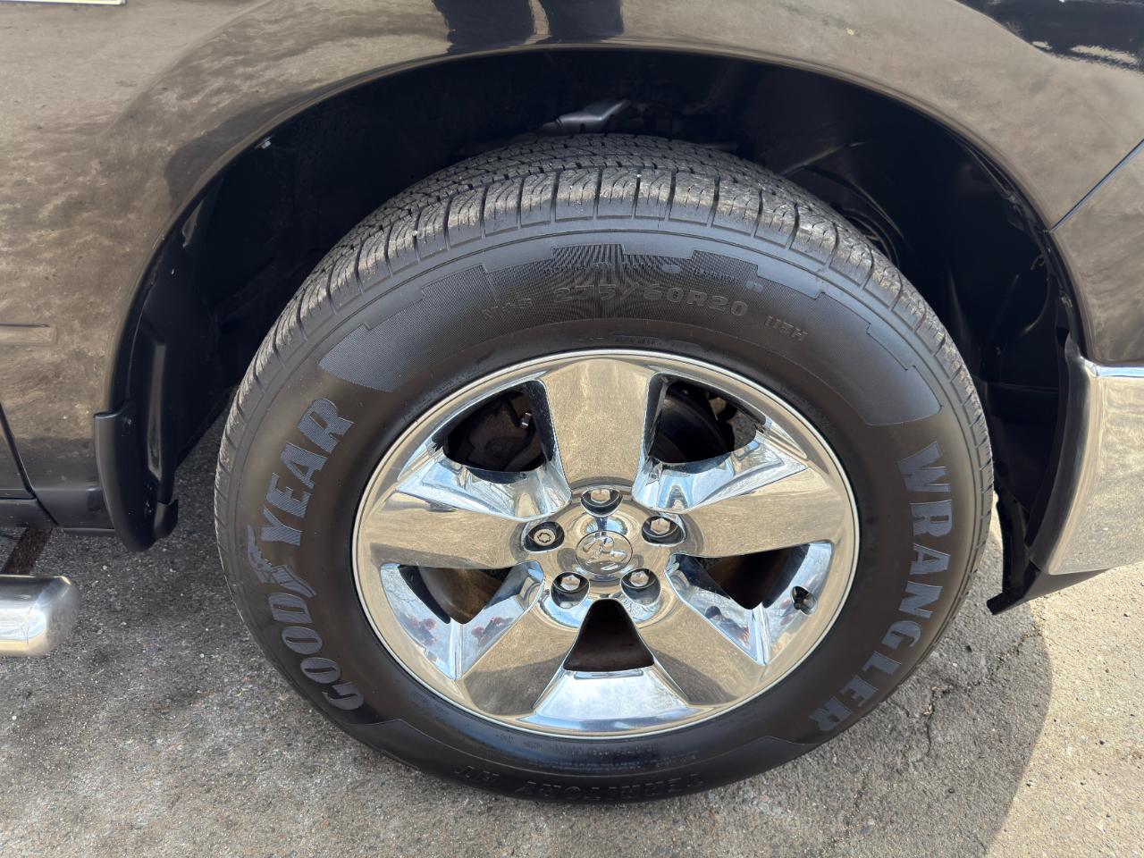 RAM 1500 Big Horn Crew Cab 4WD 2016